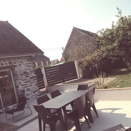 Prázdninový dům Jolyhome, Prestations De Qualite Entre Terre Et